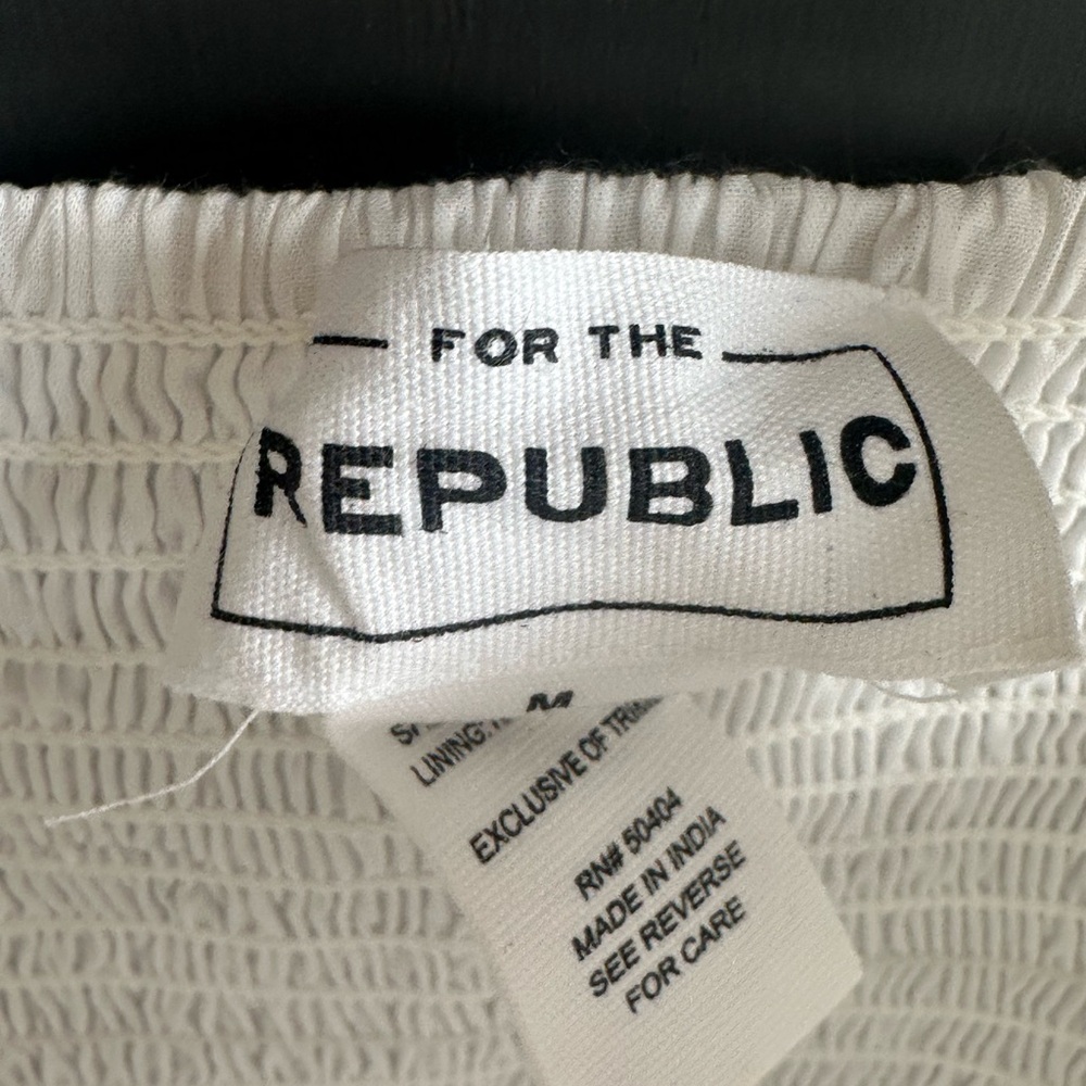 NWOT. size M. For The Republic. White Lace Tiered Boho Maxi Dress - Picture 5 of 11